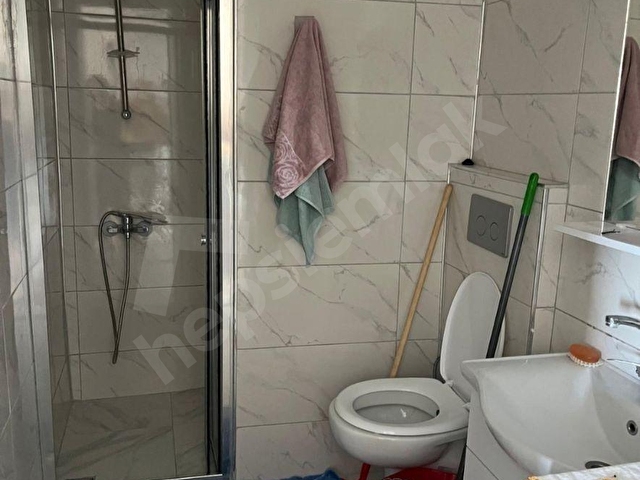 LAVİNİA DAN EŞYALI , GENİŞ VE KULLANIŞLI KİRALIK 1+1 DAİRE - Görsel 13