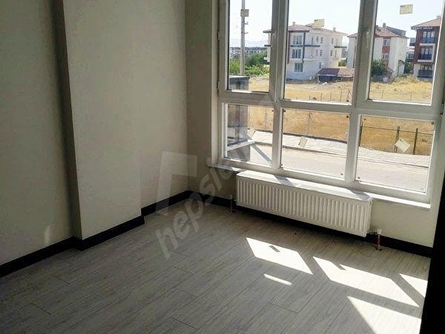 ESENBOĞA MERKEZDE OTURMA HAZIR 1+1 İSKANLI SIFIR DAİRE - Görsel 5