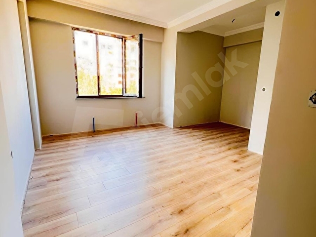 CİHANGİR EMLAKTAN DOLUNAYIN MERKEZİNDE 3+1 SATILIK DAİRE - Görsel 29