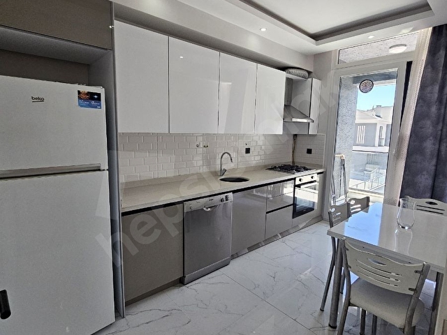 KERİM EMLAKTAN SİTE İÇERİSİNDE HAVUZLU GÜVENLİKLİ 2+1 90M2 DAİRE - Görsel 5