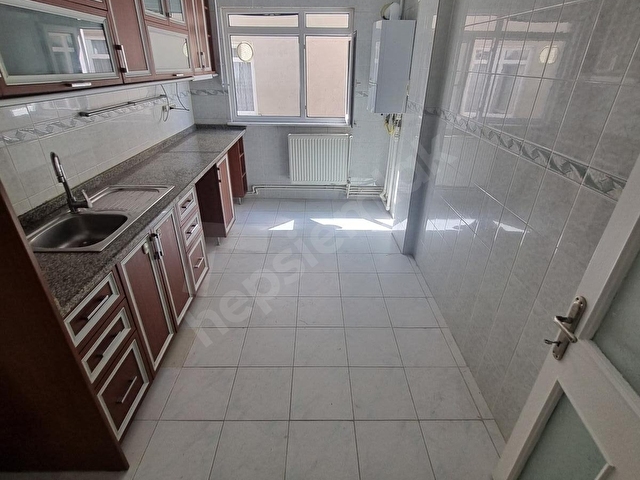 Ümraniye Parseller Mahallesinde KİRALIK 2+1 Daire Ara Kat - Görsel 15