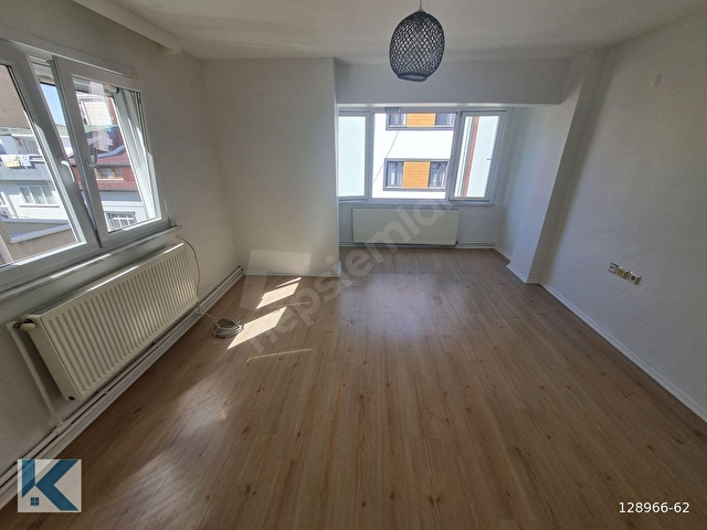 Ümraniye Parseller Mahallesinde KİRALIK 2+1 Daire Ara Kat - Görsel 5