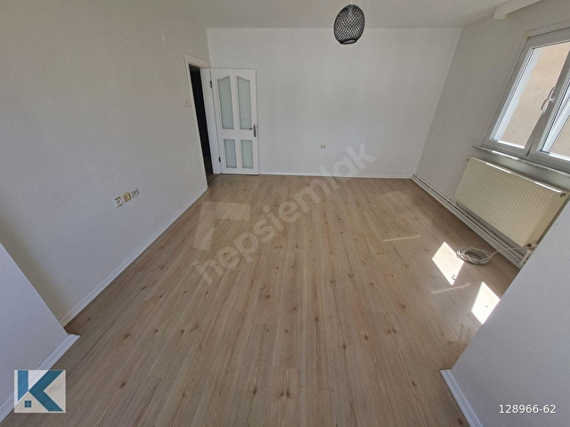 Ümraniye Parseller Mahallesinde KİRALIK 2+1 Daire Ara Kat - Görsel 9