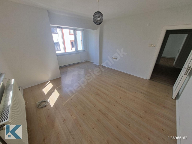 Ümraniye Parseller Mahallesinde KİRALIK 2+1 Daire Ara Kat - Görsel 6