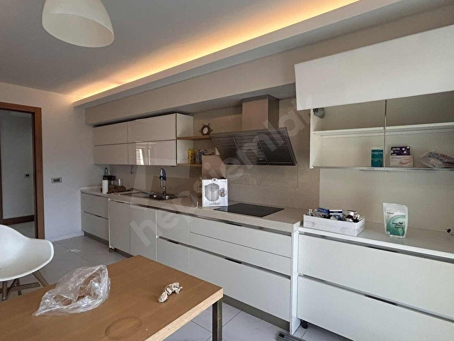 PERA EMLAKTAN FLORYA EKŞİNAR KONAKLARINDA 4+1 KİRALIK ARA KAT - Görsel 16