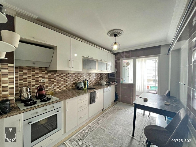 HİLALDEN CADDE ÜZERİNDE ASANSÖRLÜ GENİŞ BALKONLU 3+1 DAİRE!!! - Görsel 4
