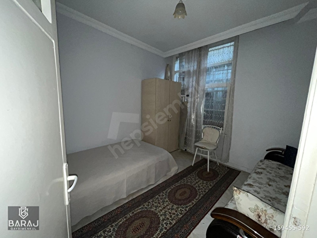 BARAJ GAYRİMENKULDEN CADDE ÜZERİ DÜŞÜK KAT AVANTAJLI EŞYALI 3+1 - Görsel 12