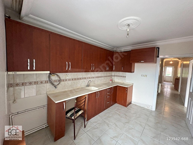 EGE EMLAKTAN İSPAT CAMİ MAHALLESİNDE KİRALIK 3+1 DAİRE - Görsel 24