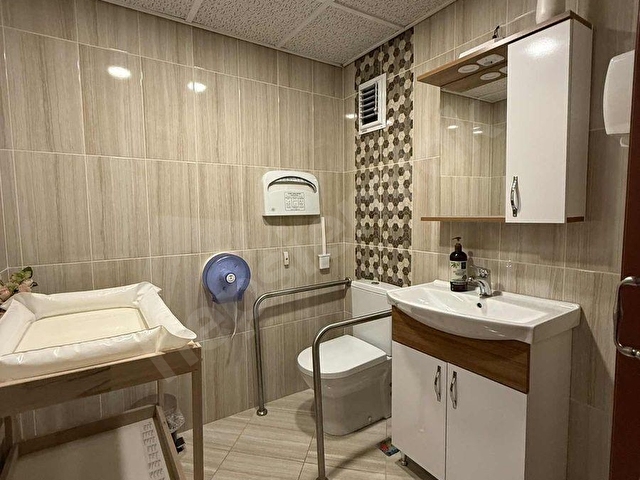 Bahçeşehir de Doktor Avukat Mali Müşavire Uygun 3+1 Kiralık Dair - Görsel 16