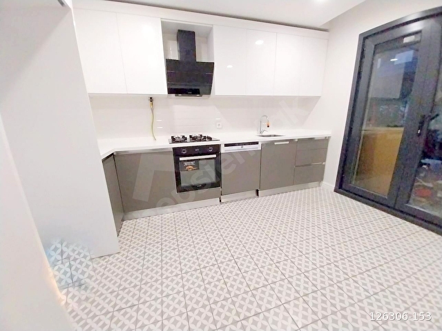 ÜSKÜDAR ÇENGELKÖY ERGUVAN EVLERİNDE ULTRALÜKS SATILIK 2+1 DAİRE - Görsel 4