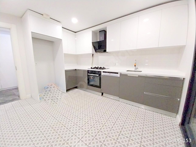ÜSKÜDAR ÇENGELKÖY ERGUVAN EVLERİNDE ULTRALÜKS SATILIK 2+1 DAİRE - Görsel 7