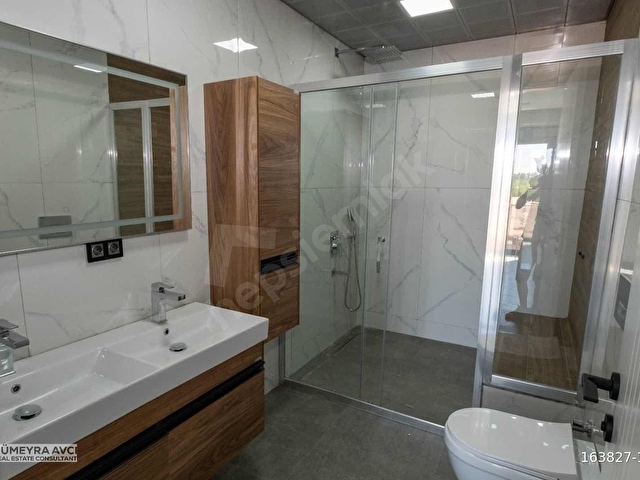 ODABAŞINDA SİTE İÇİNDE KİRALIK 4+1 270M2 HAVUZLU SIFIR VİLLA - Görsel 23