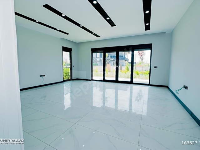ODABAŞINDA SİTE İÇİNDE KİRALIK 4+1 270M2 HAVUZLU SIFIR VİLLA - Görsel 9
