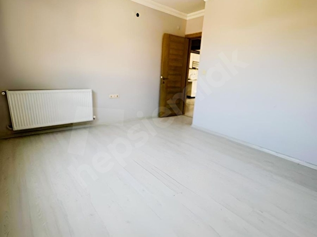ÇARŞI MERKEZDE ARA KAT ÇİFT CEPHE D.GAZLI K. MUTFAK KİRALIK 2+1 - Görsel 8