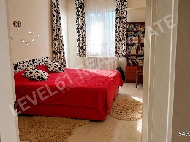 KUŞADASI DEĞİRMENDEREDE BAKIMLI, DENİZ MANZARALI 3+1 SATILIK - Görsel 24