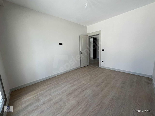 EMPİRE BEYLİKDÜZÜ ARA KAT SATILIK 1+1 52 M2 DAİRE - Görsel 11