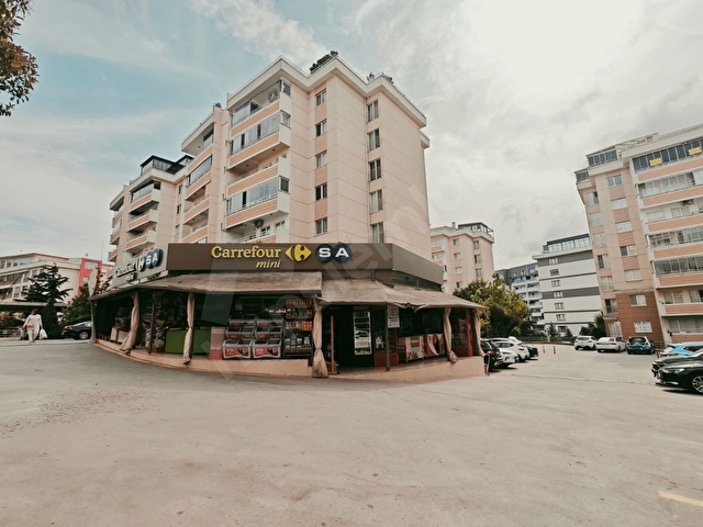 GÜZELTEPE KONUTLARINDA HAVUZLU ARA KAT SATILIK 3+1 - Görsel 19