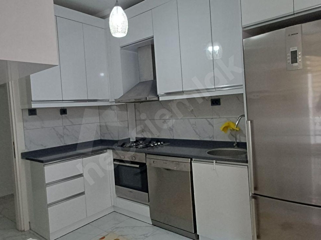 MERKEZİ KONUMDA EŞYALI KİRALIK DAİRE - Görsel 25