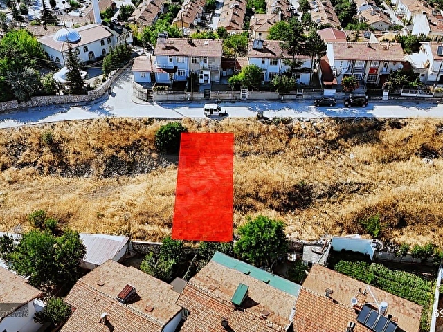 TOKAT MERKEZ BEDESTENLİOĞLU MAHALLESİNDE SATILIK ARSA 271 m² - Görsel 3
