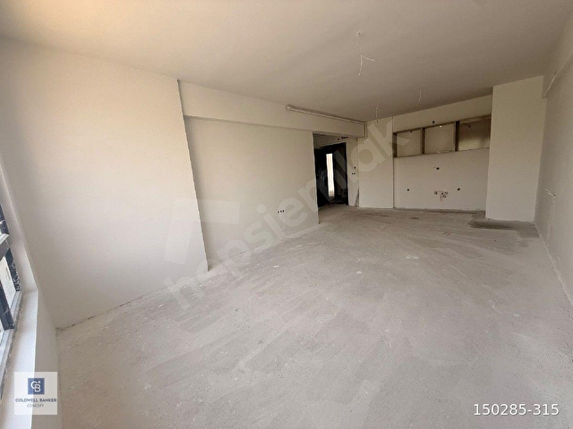 PURSAKLAR SARAYDA PROTOKOL YOLU ÜZERİNDE SATILIK 1+1 DAİRE - Görsel 3