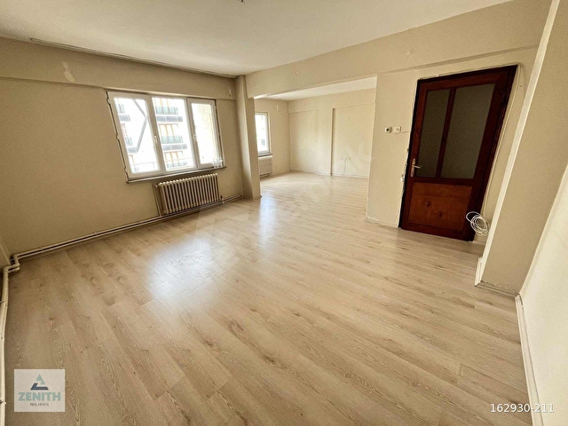 ZENİTH REAL ESTATE BAHÇELİEVLER MH. KİRALIK DAİRE - Görsel 4