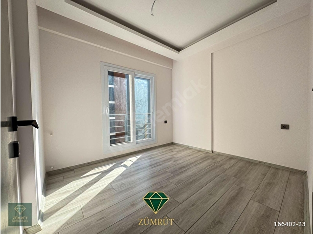 ZÜMRÜTTEN ARPAÇBAHŞİŞTE 1+1 HAVUZLU SİTE İÇİ SATILIK DAİRE