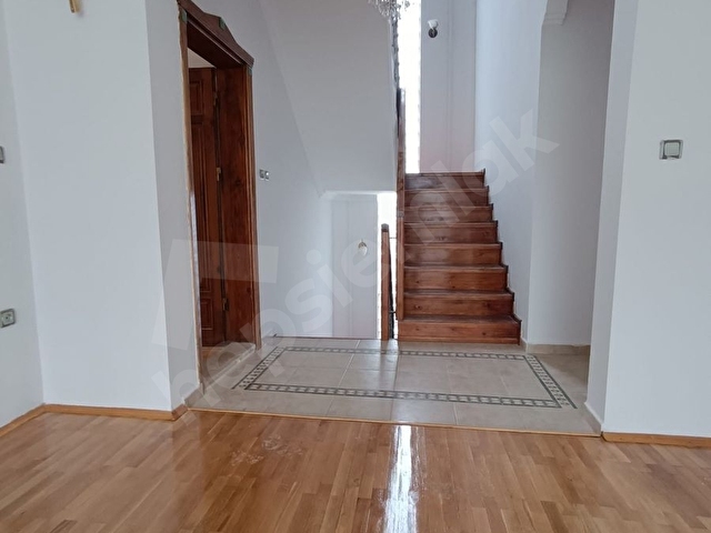TORBALI ERTUĞRUL MAHALLESİNDE KİRALIK TRİPLEKS VİLLA.. - Görsel 18