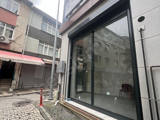 Üsküdarda Cadde Üzerinde 0 Binada Yatırımlık 20 m² Köşe Dükkan - Görsel 2