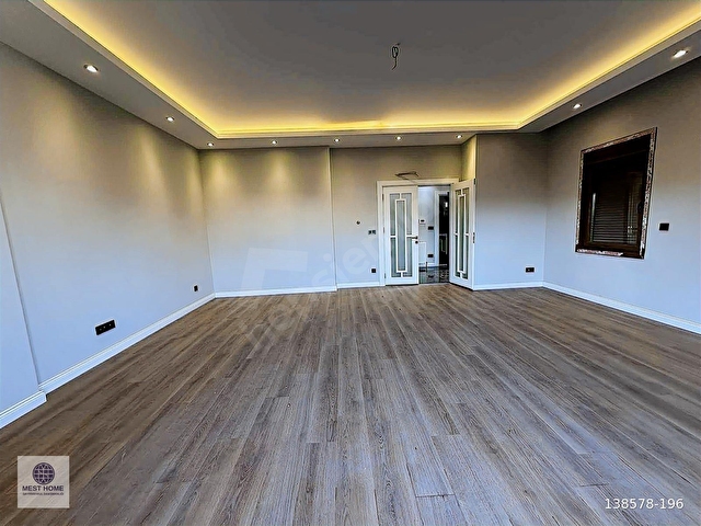 BEYLİKDÜZÜNDE SATILIK 7+2 LÜX VİLLA E5e YAKIN - Görsel 10