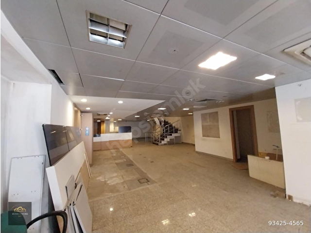 KURTULUŞ CADDESİNDE 585 M2 NET 3 KATLI MAĞAZA - Görsel 3