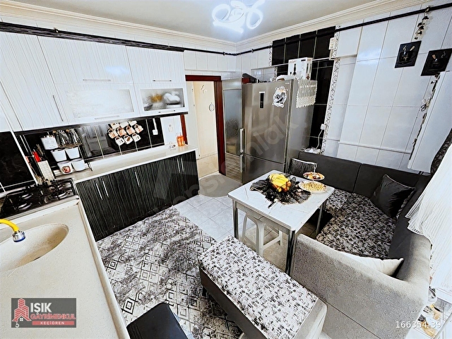 ATAPARKTA 3+1 ASANSÖRLÜ İSKANLI 3 BALKON GENİŞ M2 FIRSAT DAİRE!