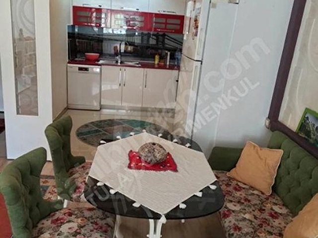 EMLAKZADEDEN AKPINAR 858 CADDEDE EŞYALI 1+1 NET 85 M2 KİRALIK DAİRE - Görsel 9