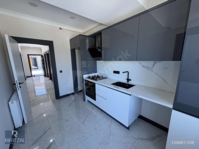 Ayvalık 456 İş Merkezinde Ön Cephe 3+1 Kiralık Ofis - Görsel 13