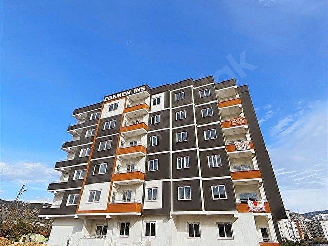 ÖZTÜRK GAYRİMENKUL ÜNİVERSİTE CİVARİ 2+1 SATILIK DAİRE