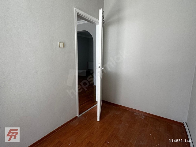 KAĞITHANE GÜLTEPEDE CADDEYE YAKIN 75 M2 BALKONLU 2+1 DAİRE - Görsel 7