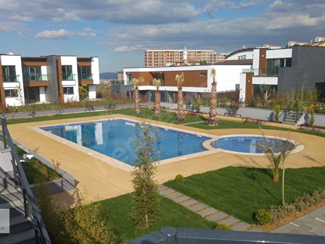 Çamlık Optimum Unique 1+1 Lüks Eşyalı 75m2+84m2 Bahçeli Satılık