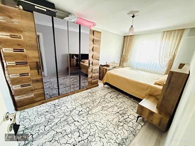 MERKEZİ LOKASYONDA TERASLI 295 M2 TEK TAPU İKİ DAİRE DUBLEX - Görsel 25