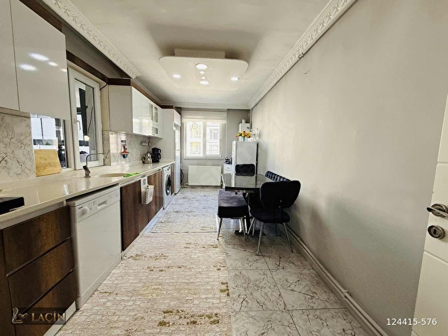 MERKEZİ LOKASYONDA TERASLI 295 M2 TEK TAPU İKİ DAİRE DUBLEX - Görsel 18