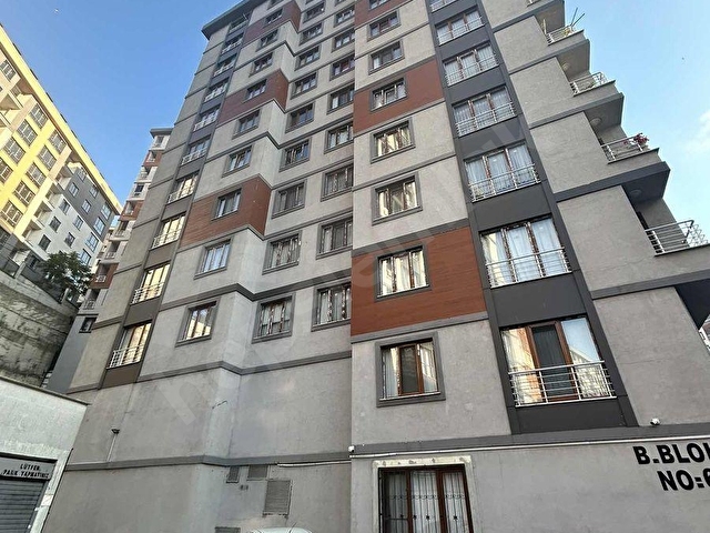 AKTİF EMLAKTAN ALİBEYKÖY TRANVAYA YAK SATILIK 3+1 110M2 2. KAT