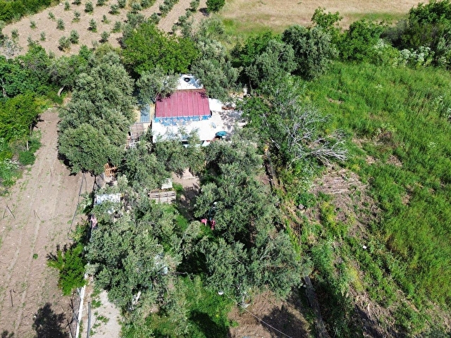 ŞEHİRDEN KAÇIŞIN EN GÜZEL HALİ! 1+1 EVİ,ELEKTRİĞİ VE SUYU HAZIR - Görsel 4