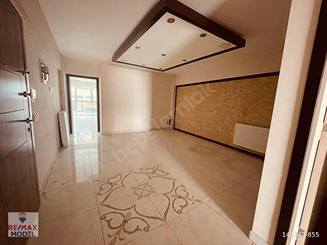 REMAX MODEL DEN KAYALIK CADDESİNDE 130M² KİRALIK OFİS - Görsel 7