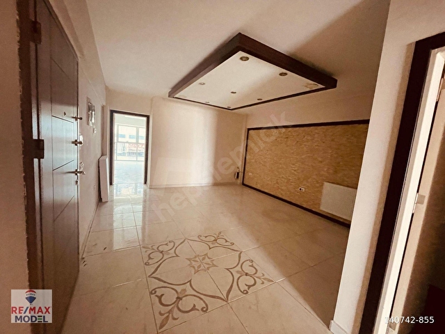 REMAX MODEL DEN KAYALIK CADDESİNDE 130M² KİRALIK OFİS - Görsel 5