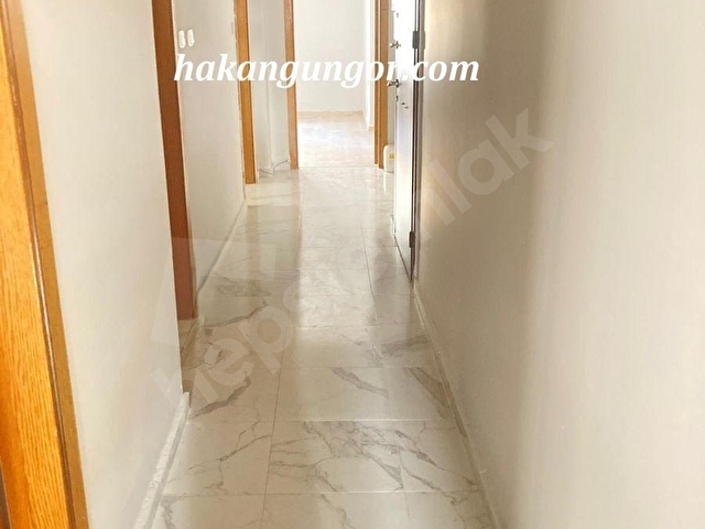 3+1, Cihangir Caddesinde, Yeni Boyalı, Yüksek Giriş, Ön Cephe... - Görsel 12