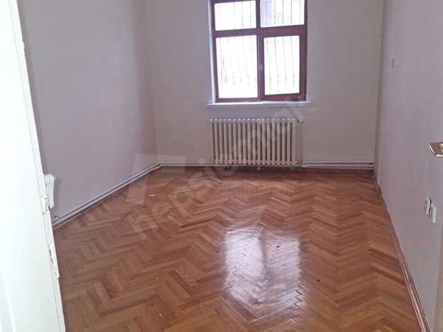 AŞAGI ÖVEÇLERDE KİRALIK 2+1 DAİRE YÜKSEK GİRİŞ ALT DAİRE BOYALI - Görsel 12