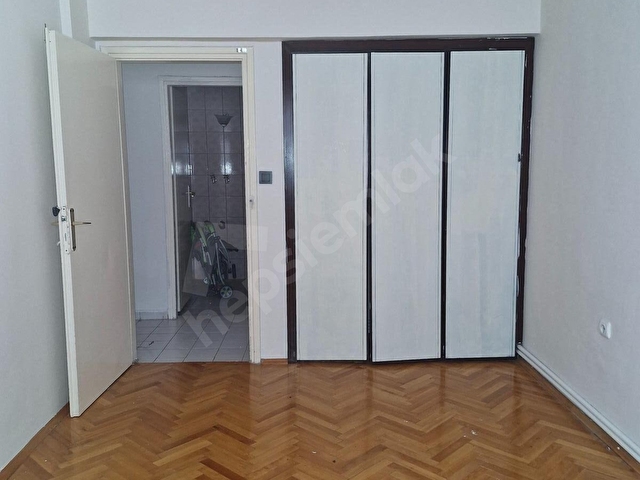 AŞAGI ÖVEÇLERDE KİRALIK 2+1 DAİRE YÜKSEK GİRİŞ ALT DAİRE BOYALI - Görsel 13
