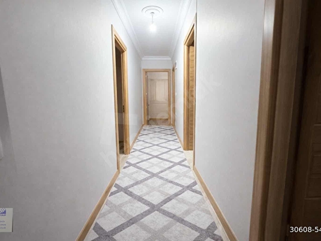 ÇEKMEKÖYDE İSKANLI ASANSÖRLÜ,EMİNEVİME UYGUN 2+1 ARAKAT DAİRE - Görsel 13