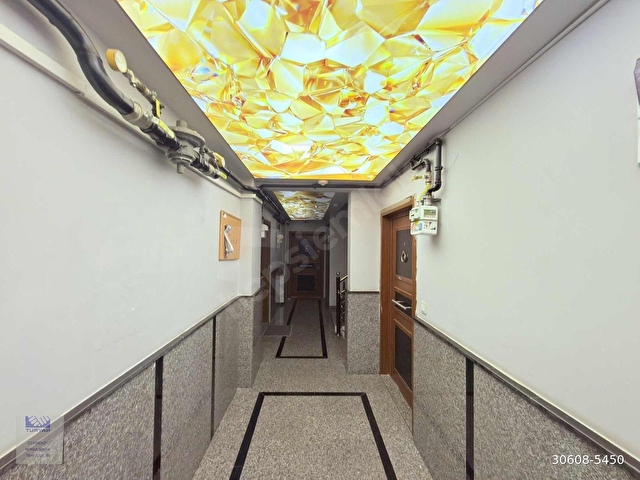 ÇEKMEKÖYDE İSKANLI ASANSÖRLÜ,EMİNEVİME UYGUN 2+1 ARAKAT DAİRE - Görsel 23