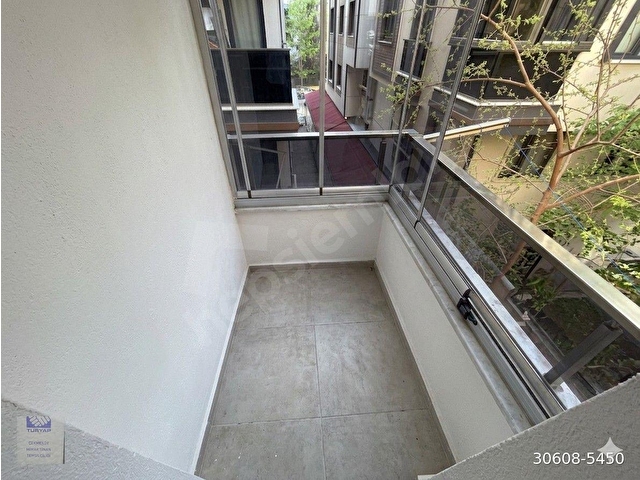 ÇEKMEKÖYDE İSKANLI ASANSÖRLÜ,EMİNEVİME UYGUN 2+1 ARAKAT DAİRE - Görsel 10