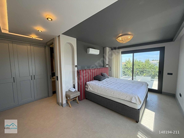 Çeşme Mamurbabada 847 m2 Arsa İçerisinde 5+1 Havuzlu Lüks Villa - Görsel 27