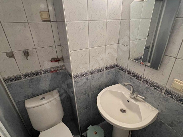 Güzeloba Mahallesinde Eşyasız Kiralık 5+2 Tripleks Villa - Görsel 16